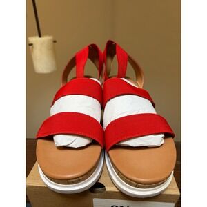 Woman's cross cross light weight wedge sandle. Size 8.5